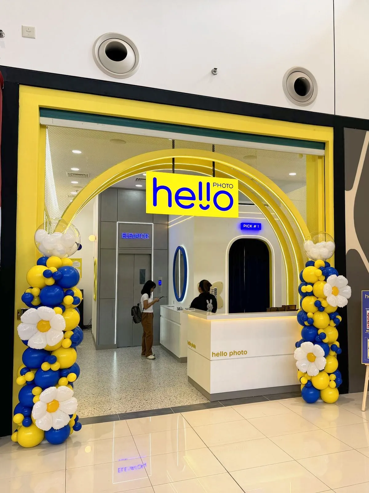 헬로포토(Hello Photo) BI · Signage 디자인 작업 이미지 6