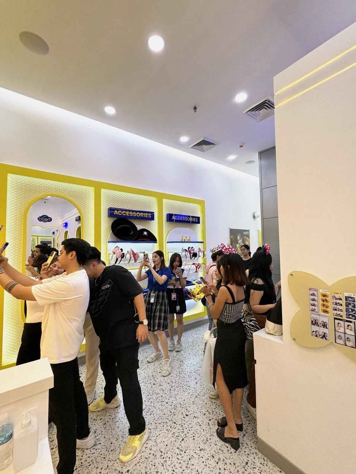 헬로포토(Hello Photo) BI · Signage 디자인 작업 이미지 7